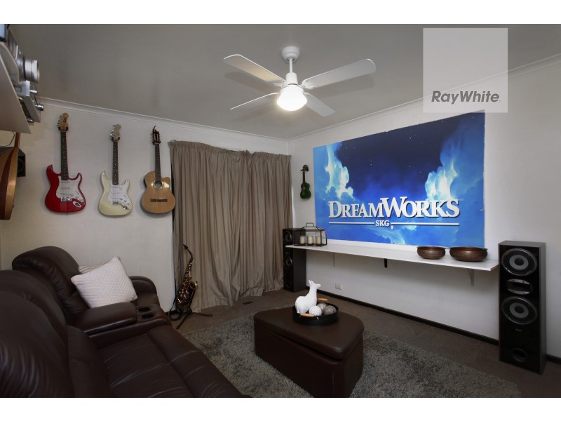 6 Thornleigh Place, Westmeadows VIC 3049