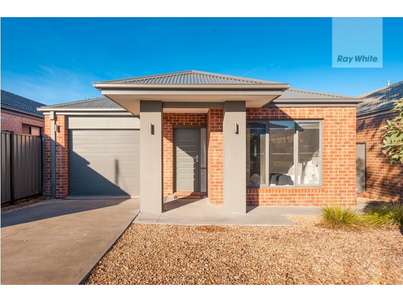 91 Charteris Drive, Craigieburn VIC 3064