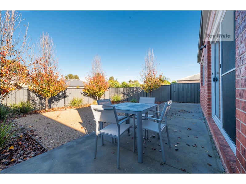 91 Charteris Drive, Craigieburn VIC 3064