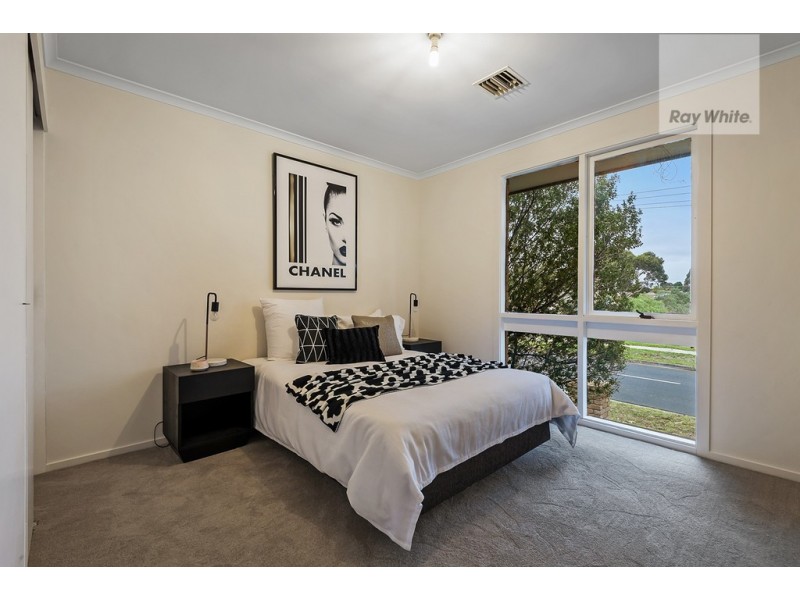 2 Enfield Place, Craigieburn VIC 3064