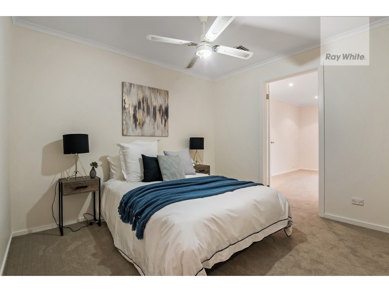 2 Enfield Place, Craigieburn VIC 3064