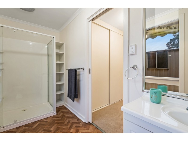 2 Enfield Place, Craigieburn VIC 3064