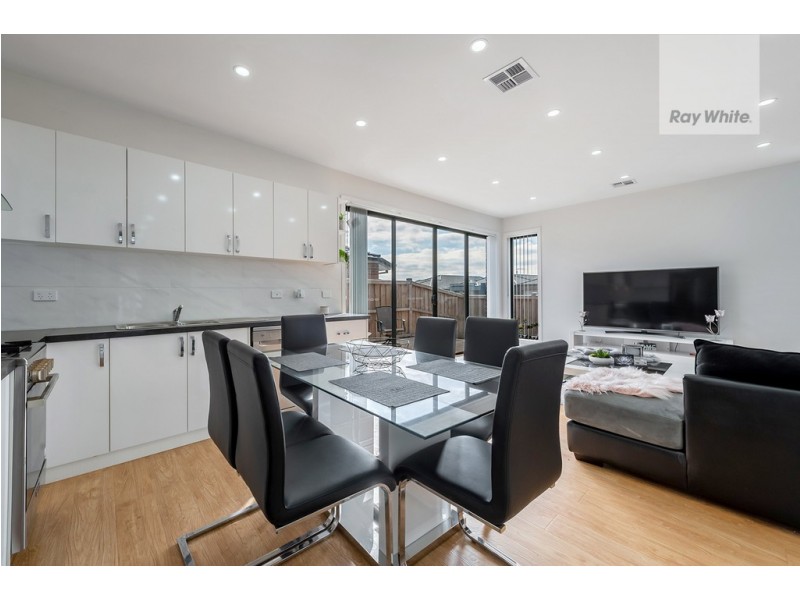 7 Vautier Avenue, Mickleham VIC 3064