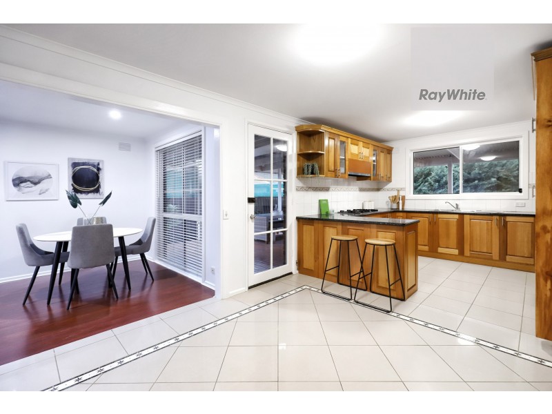 50 Woodstock Drive, Gladstone Park VIC 3043