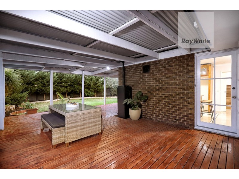 50 Woodstock Drive, Gladstone Park VIC 3043