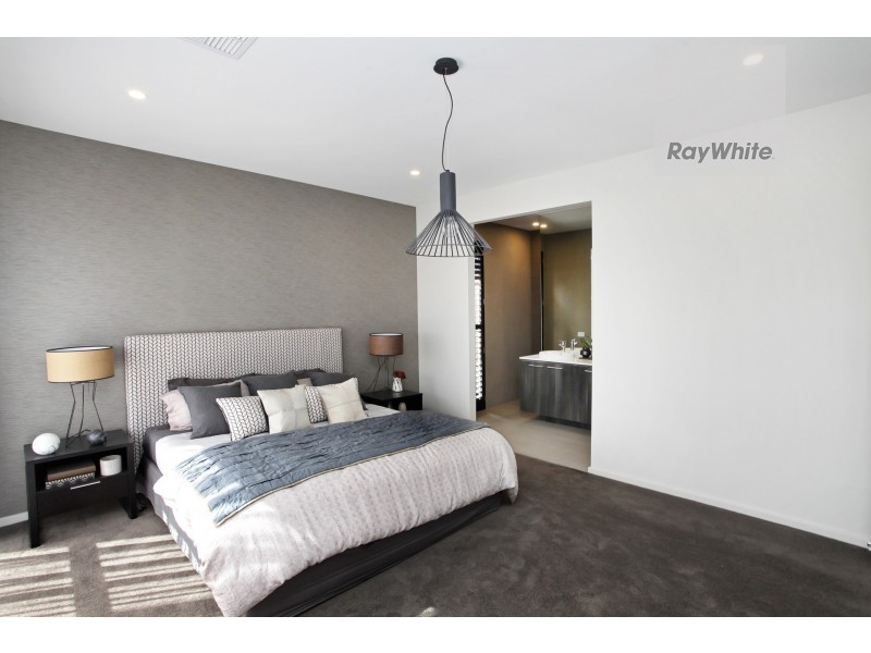 24 Destination Drive, Greenvale VIC 3059