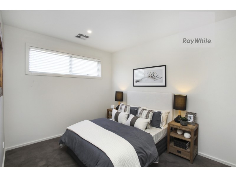 24 Destination Drive, Greenvale VIC 3059