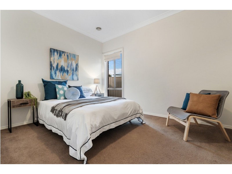 22 Westerfolds Loop, Craigieburn VIC 3064