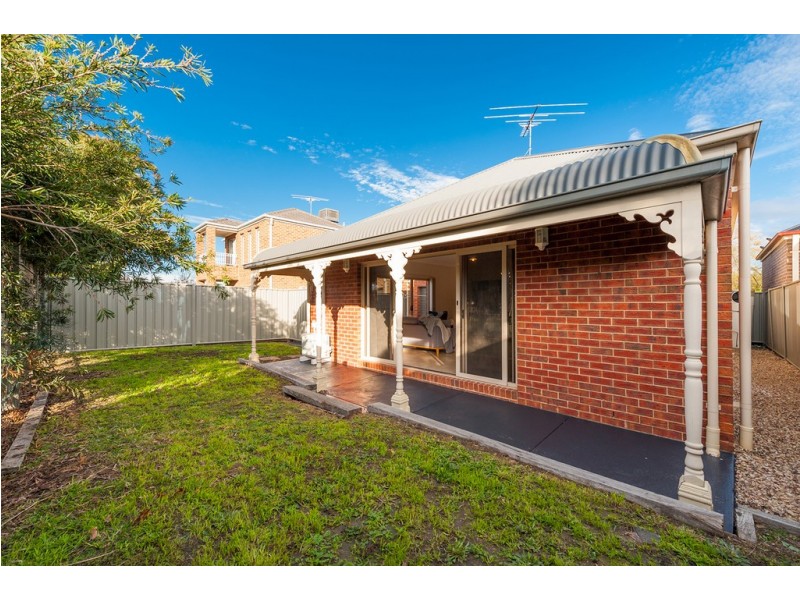22 Westerfolds Loop, Craigieburn VIC 3064