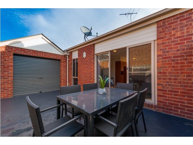 22 Westerfolds Loop, Craigieburn VIC 3064