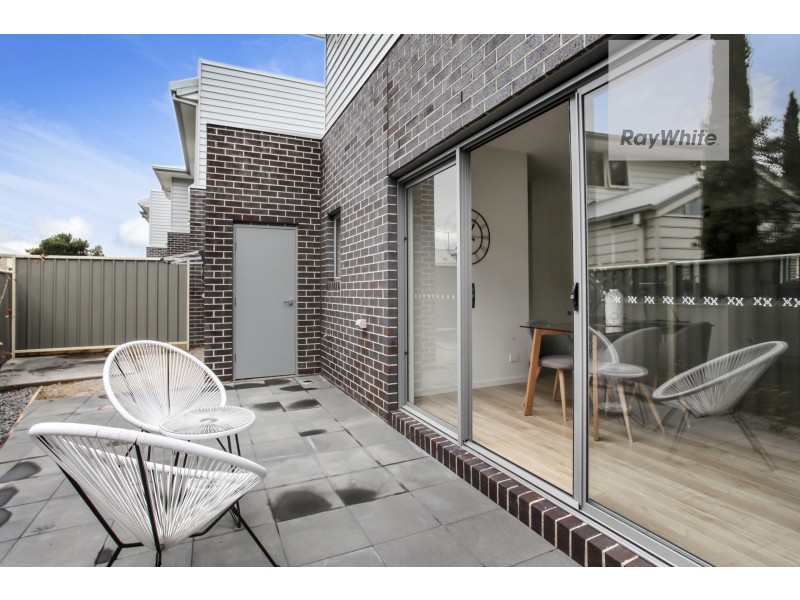 1/8 Warwick Place, Tullamarine VIC 3043
