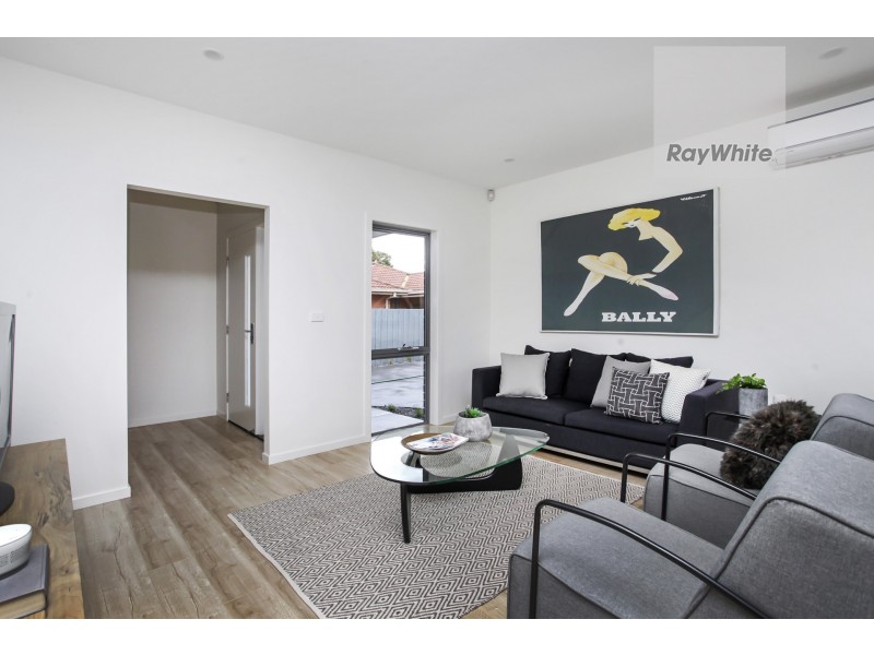 2/8 Warwick Place, Tullamarine VIC 3043