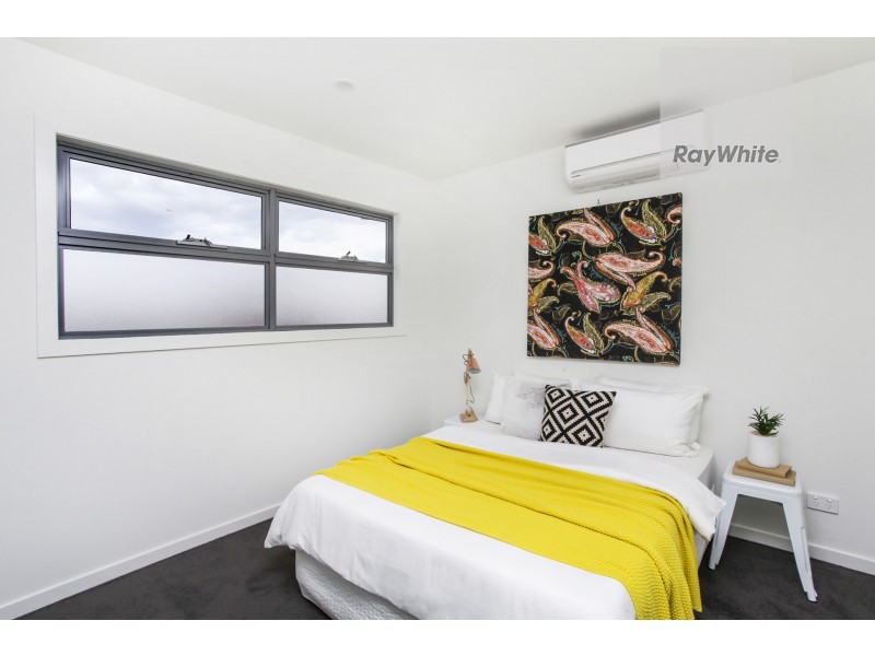 2/8 Warwick Place, Tullamarine VIC 3043