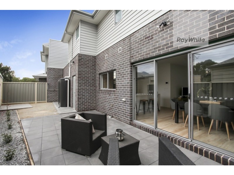 2/8 Warwick Place, Tullamarine VIC 3043
