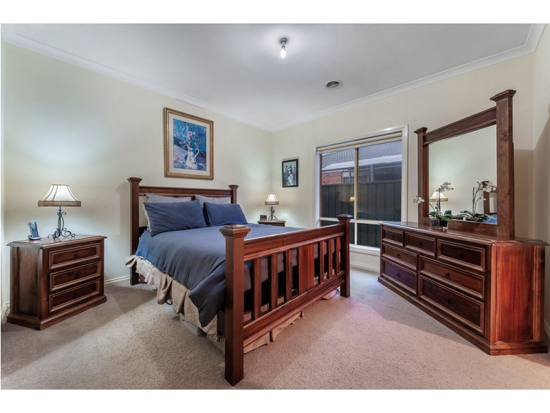 23 Kings Glen, Craigieburn VIC 3064