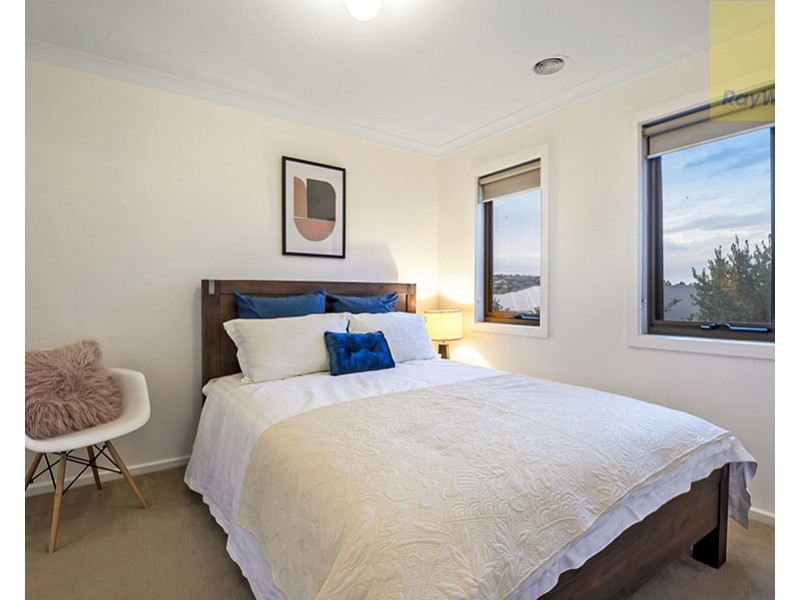 32 The Garlands, Craigieburn VIC 3064