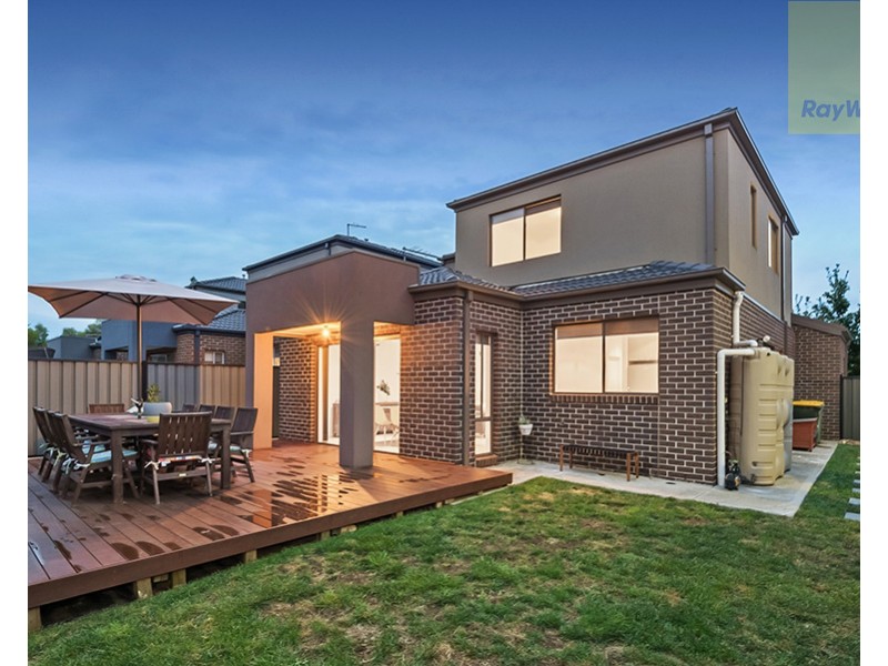32 The Garlands, Craigieburn VIC 3064