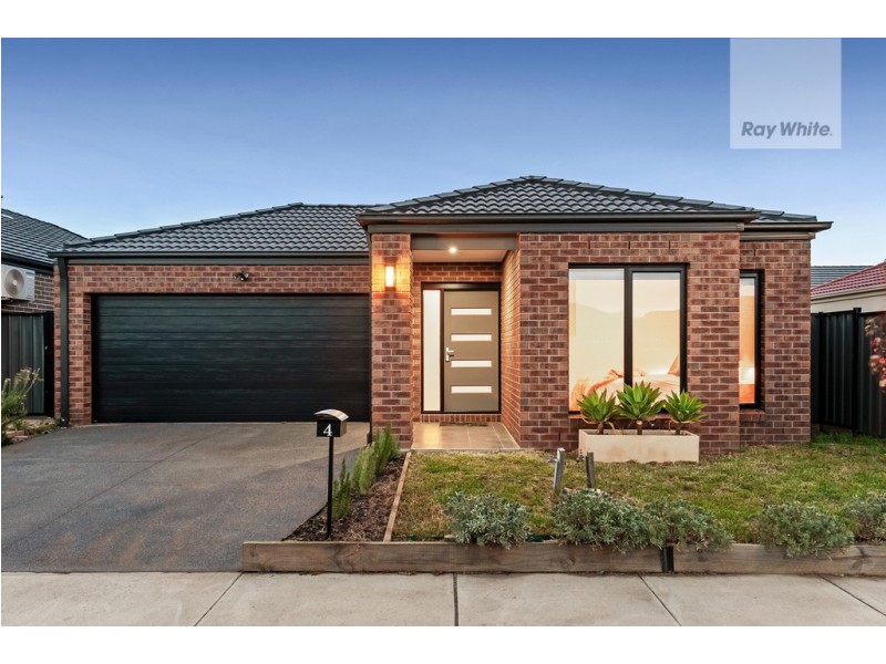 4 Mountleigh Circuit, Craigieburn VIC 3064
