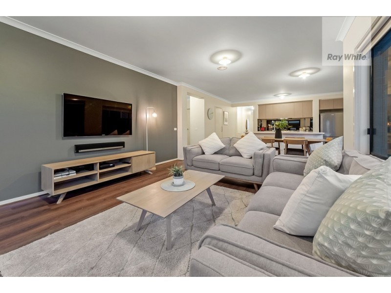 4 Mountleigh Circuit, Craigieburn VIC 3064