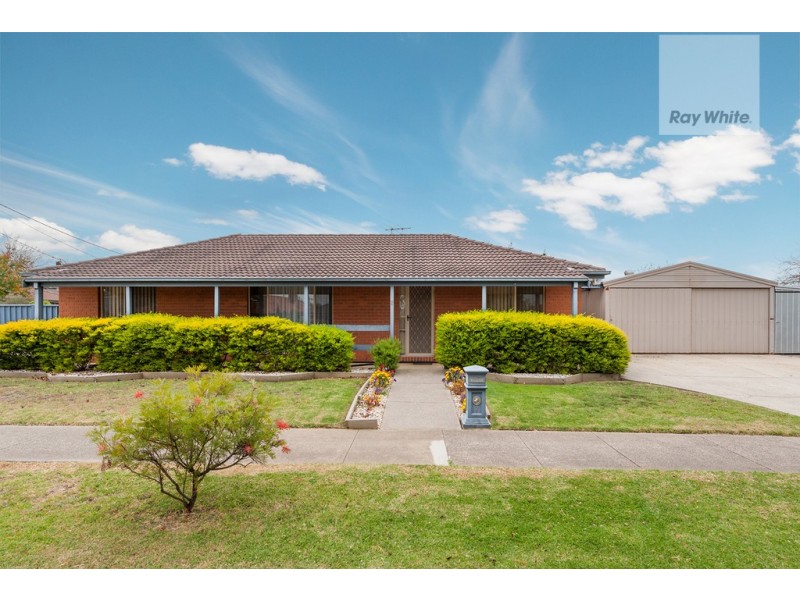 2 Yatton Place, Craigieburn VIC 3064