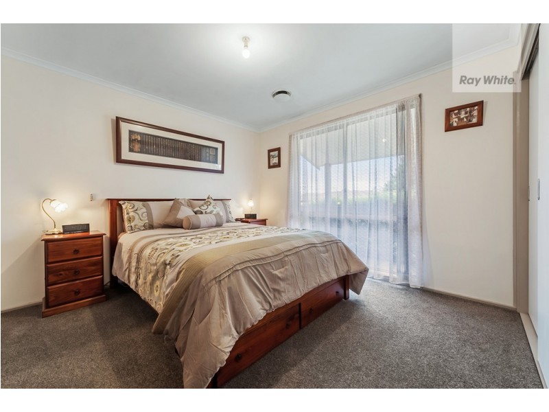 2 Yatton Place, Craigieburn VIC 3064