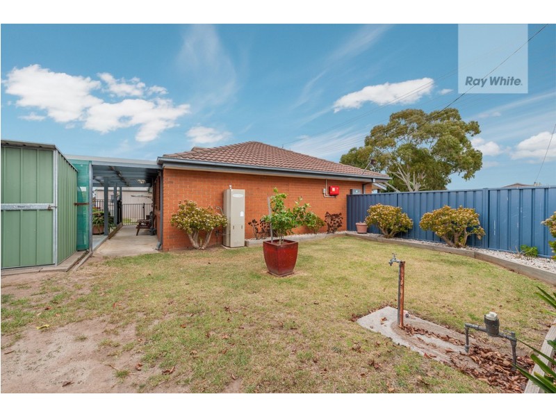 2 Yatton Place, Craigieburn VIC 3064