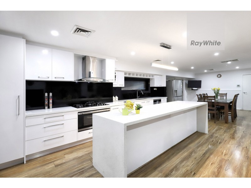 15 Lancaster Court, Greenvale VIC 3059