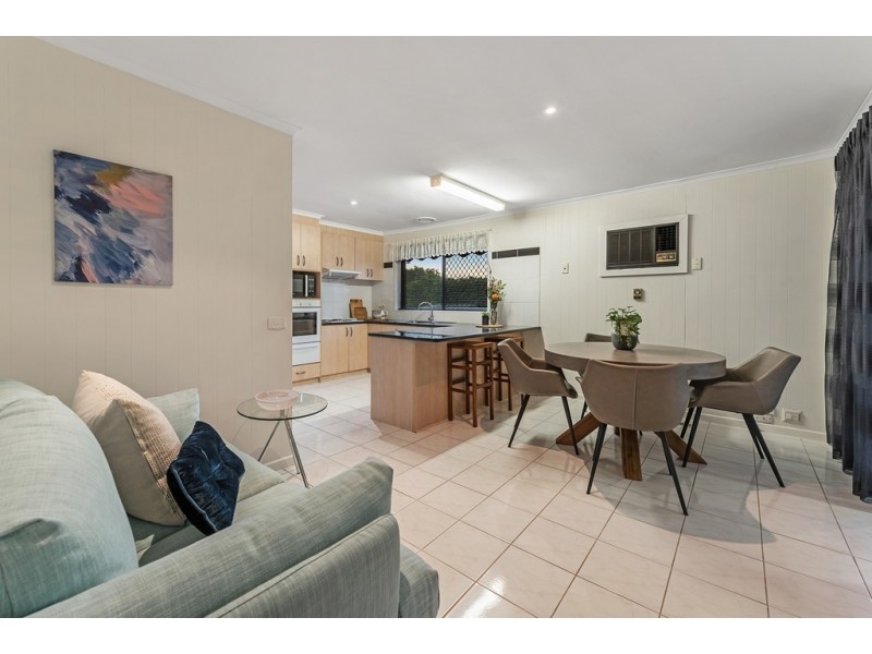 16 Carbine Way, Keilor Downs VIC 3038