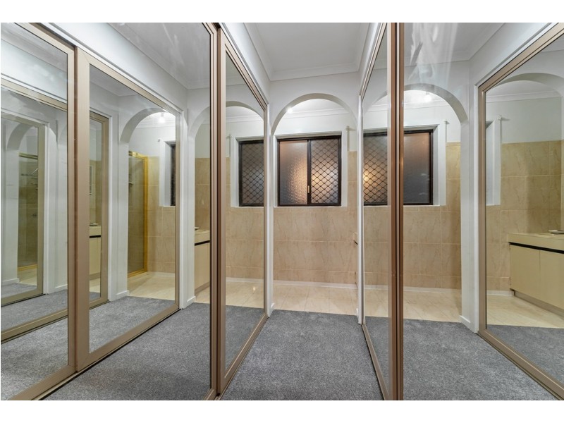 16 Carbine Way, Keilor Downs VIC 3038