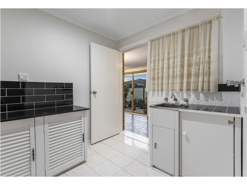 16 Carbine Way, Keilor Downs VIC 3038