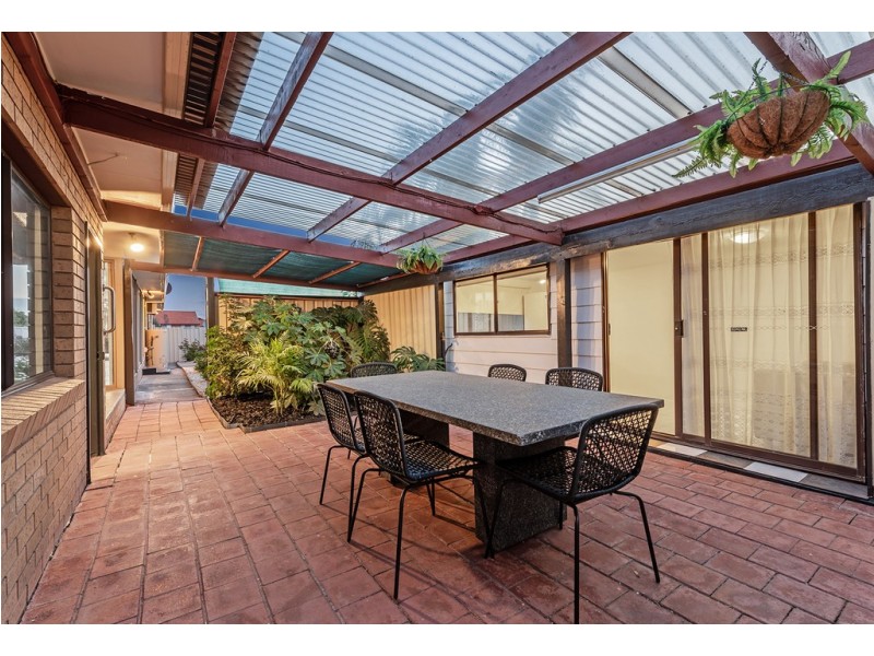 16 Carbine Way, Keilor Downs VIC 3038