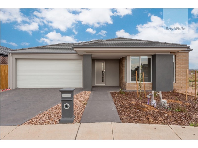 7 Canning Drive, Mickleham VIC 3064