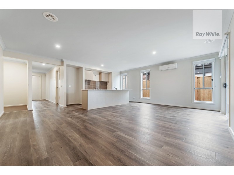 7 Canning Drive, Mickleham VIC 3064