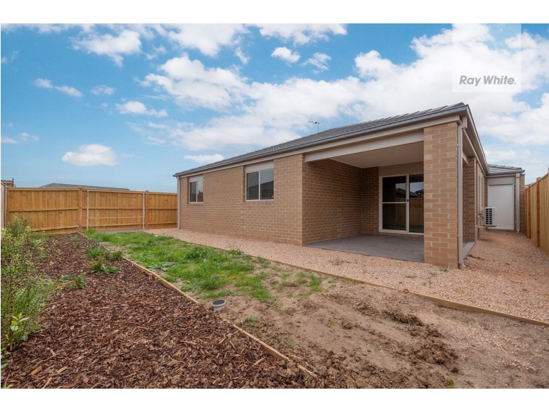 7 Canning Drive, Mickleham VIC 3064