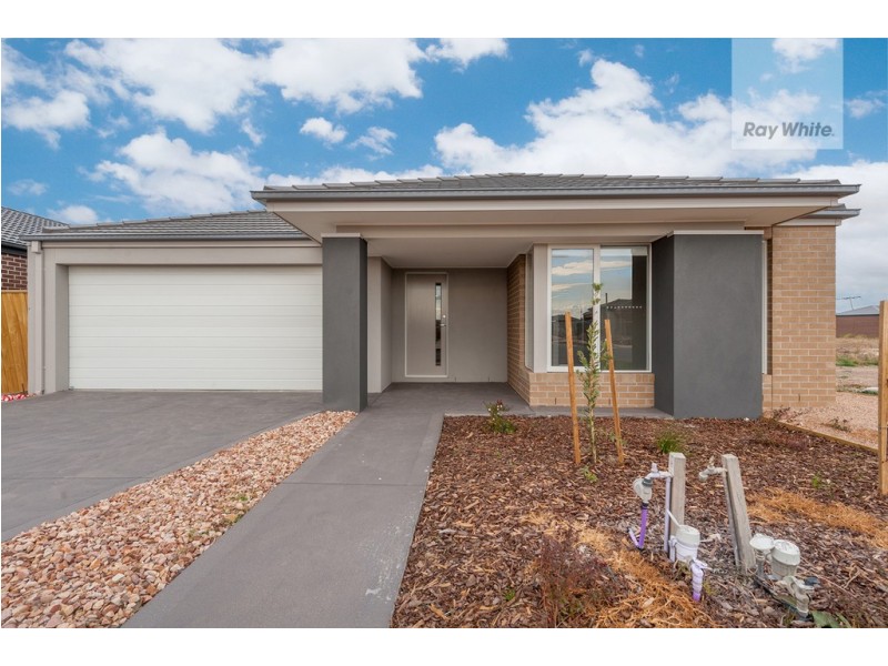 7 Canning Drive, Mickleham VIC 3064