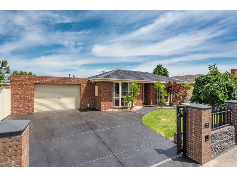 19 Cimberwood Drive, Craigieburn VIC 3064
