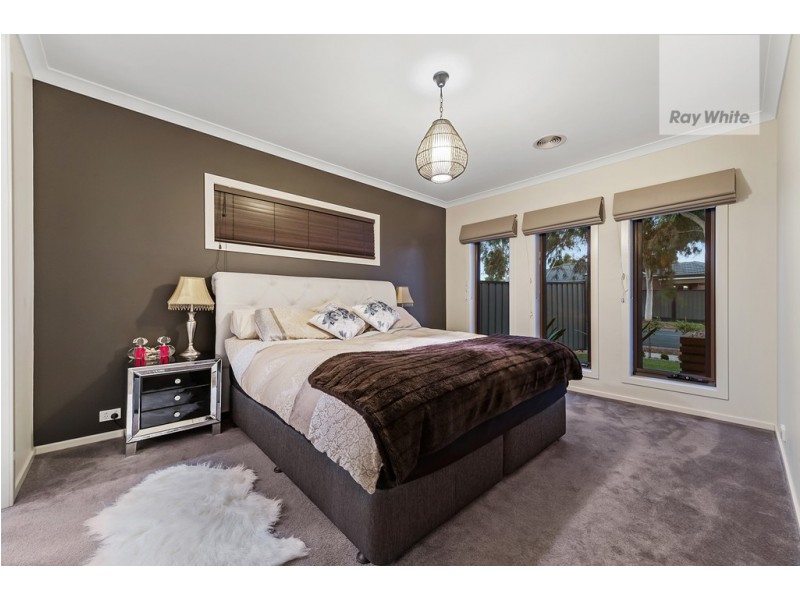 15 Eveline Street, Craigieburn VIC 3064