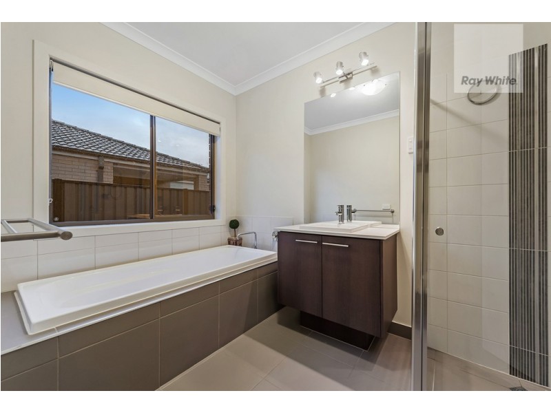 15 Eveline Street, Craigieburn VIC 3064