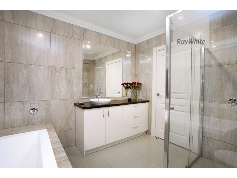 5 Mantua Drive, Greenvale VIC 3059