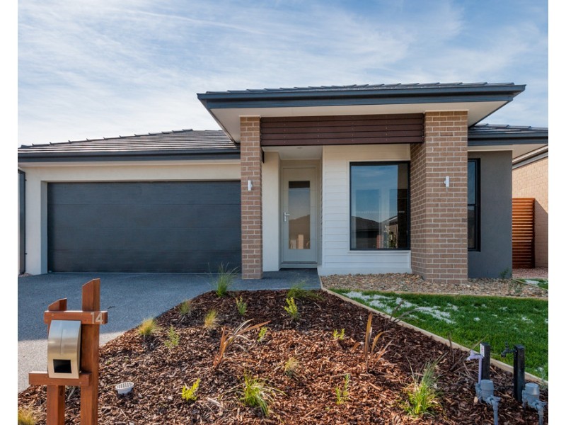 14 Mietta Terrace, Greenvale VIC 3059