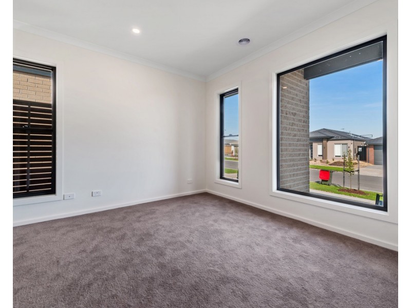 14 Mietta Terrace, Greenvale VIC 3059