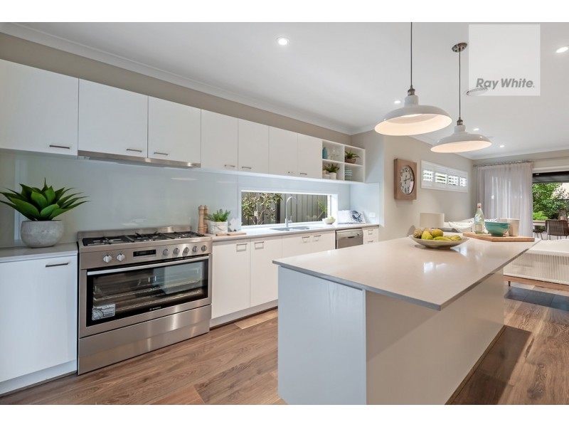 14 Montreal Circuit, Craigieburn VIC 3064