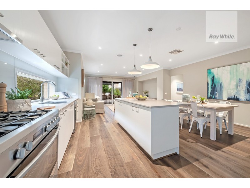 14 Montreal Circuit, Craigieburn VIC 3064