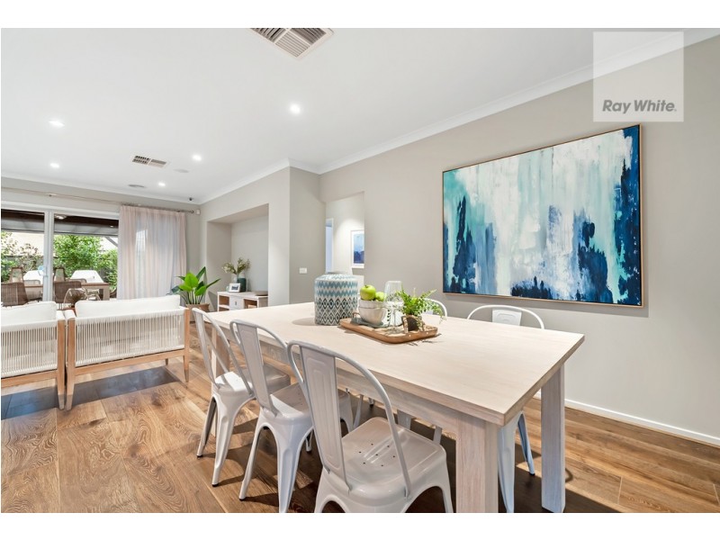 14 Montreal Circuit, Craigieburn VIC 3064