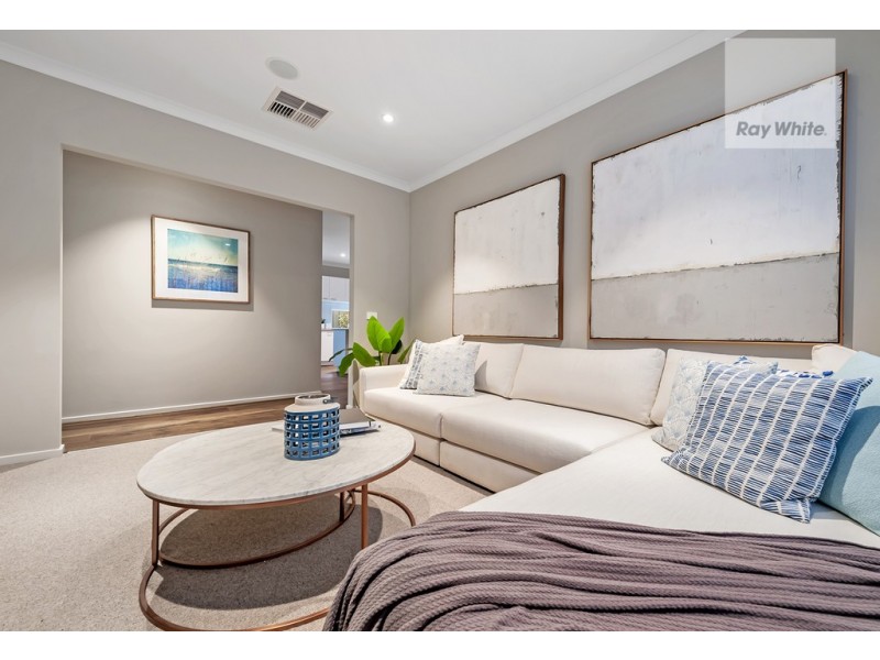 14 Montreal Circuit, Craigieburn VIC 3064