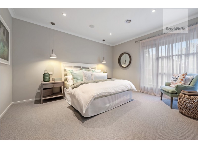14 Montreal Circuit, Craigieburn VIC 3064