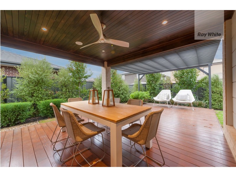 14 Montreal Circuit, Craigieburn VIC 3064