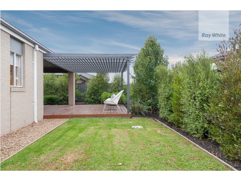 14 Montreal Circuit, Craigieburn VIC 3064