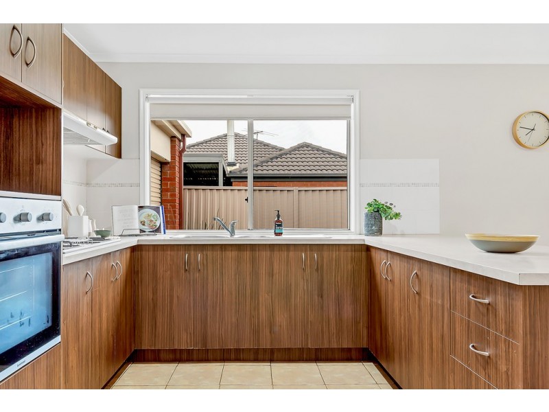 29 Bowral Loop, Craigieburn VIC 3064