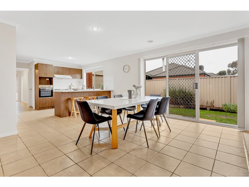 29 Bowral Loop, Craigieburn VIC 3064